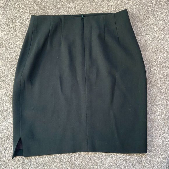Holt Renfrew dark green straight skirt Size 10 - Picture 2 of 3
